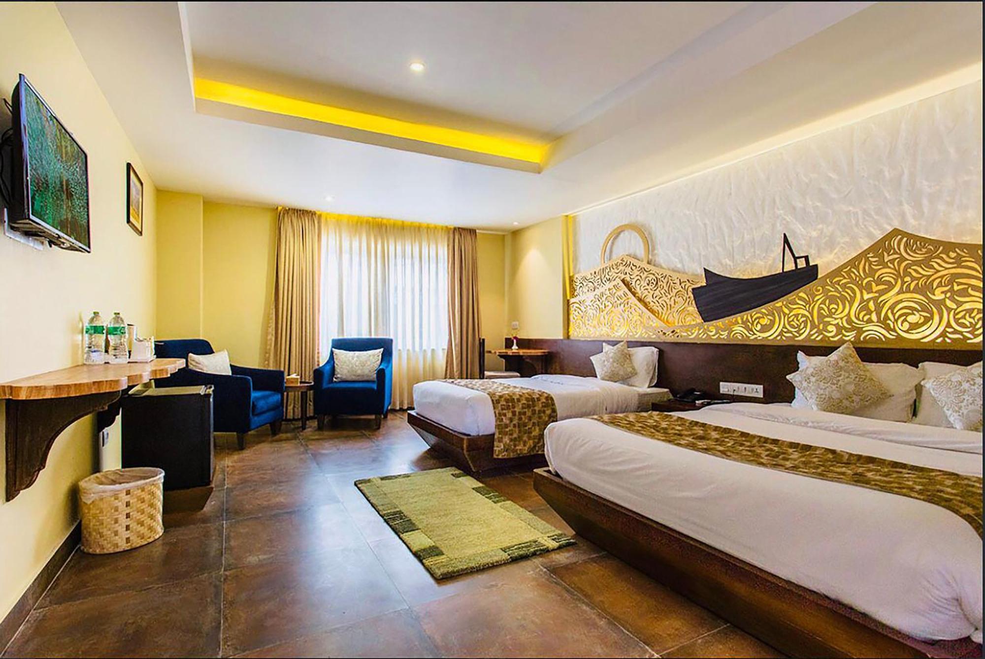 Teeka Resort Suites & Spa Pokhara Esterno foto
