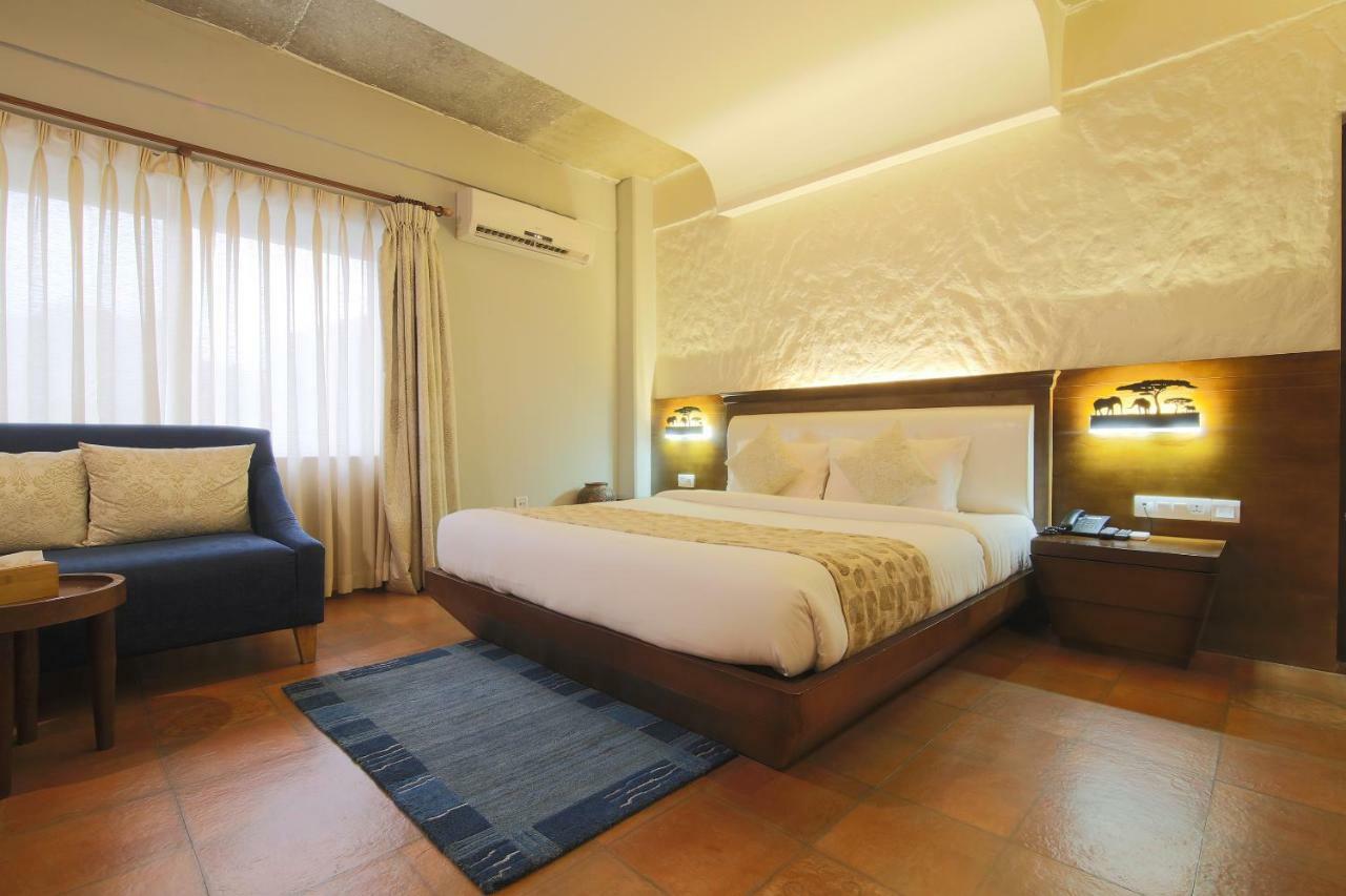 Teeka Resort Suites & Spa Pokhara Esterno foto